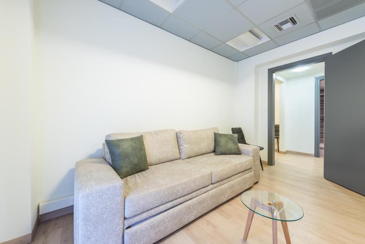 Athens Welcome Suites Apartments ภายนอก รูปภาพ